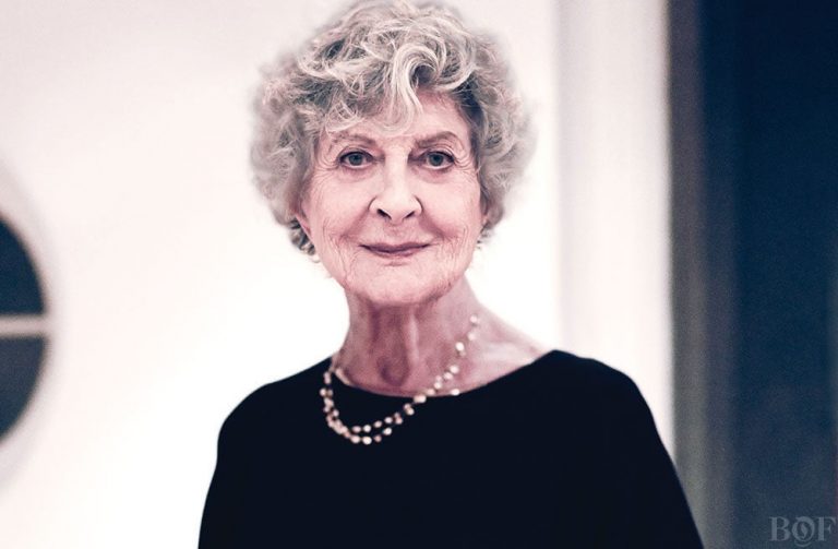 Joan Burstein, Retail Pioneer, Dies at 100